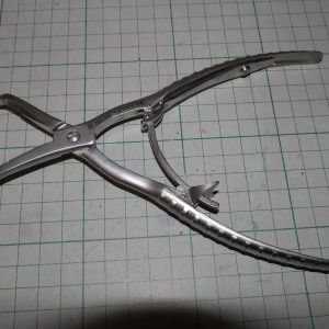 Synthes Surgical Reduction Forceps 399.098  Serrated Jaw