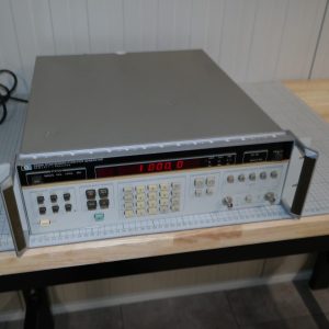 HP Hewlett Packard 3325A Synthesizer/Function Generator