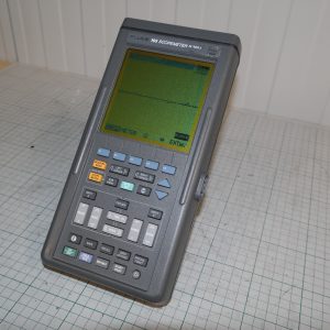 Fluke 105 ScopeMeter Series II 100MHz HandHeld Oscilloscope Scope Meter /multimeter