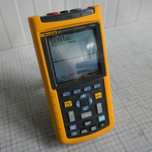 fluke 123 scope /multimeter 20 MHz digital oscilloscope scopemeter READ!