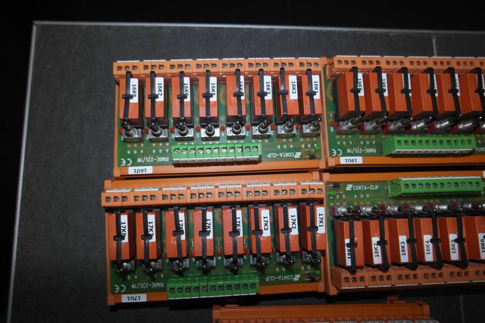 RIM8S/1W/24V+ Multiple relay module conta clip 5908.3 - TME Trading Company