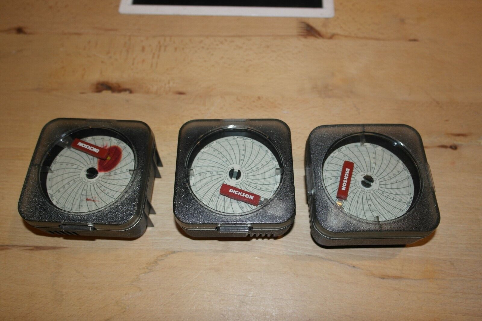 Dickson SC387 3 Temperature mini Chart Recorder 50 to 96°F (10 to 35°C)3  pieces - TME Trading Company