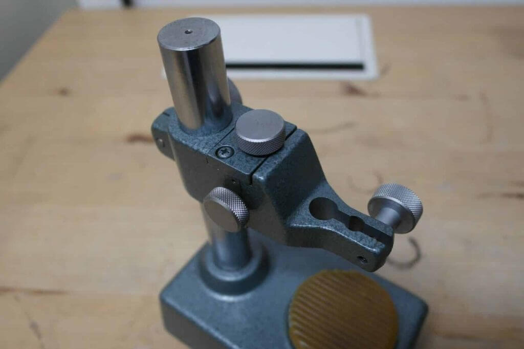 Messstand v Length Gauge Mitutoyo / Stand with Base / 7001 dgs-m dial ...